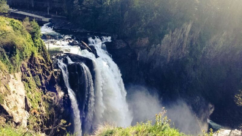 from-seattle-snoqualmie-falls-woodinville-wine-tasting