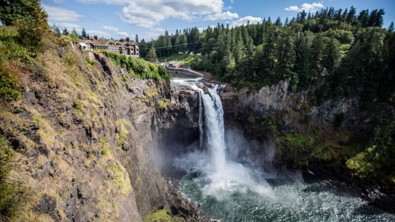 from-seattle-snoqualmie-falls-woodinville-wine-tasting