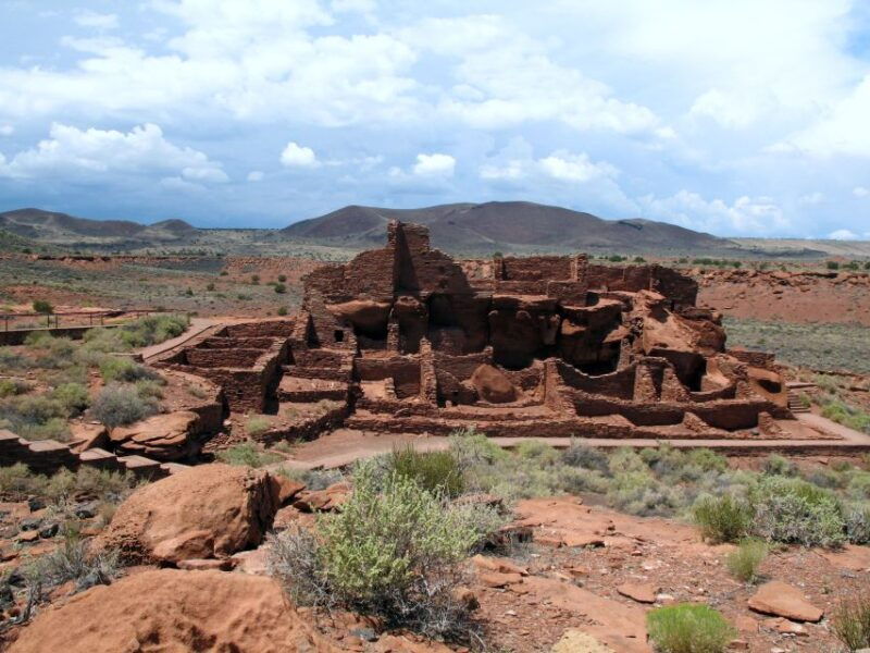 from-sedona-or-flagstaff-ruins-volcanoes-small-group-tour