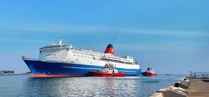 From Semarang Port: Borobudur Temple (guaranteed tickets) - Key Points