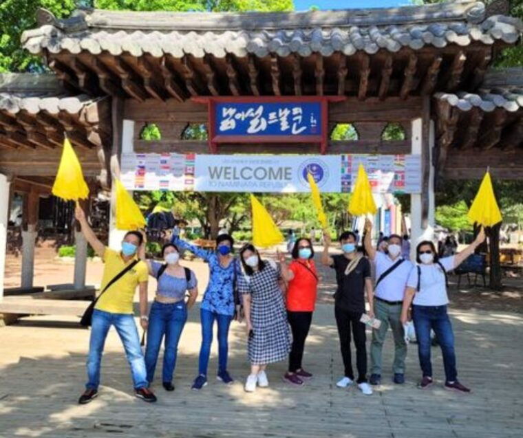 from-seoul-nami-island-korean-garden-rail-bike-day-trip