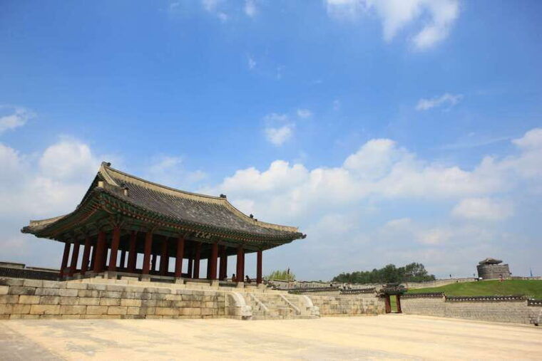 from-seoul-suwon-hwaseong-fortress-tour