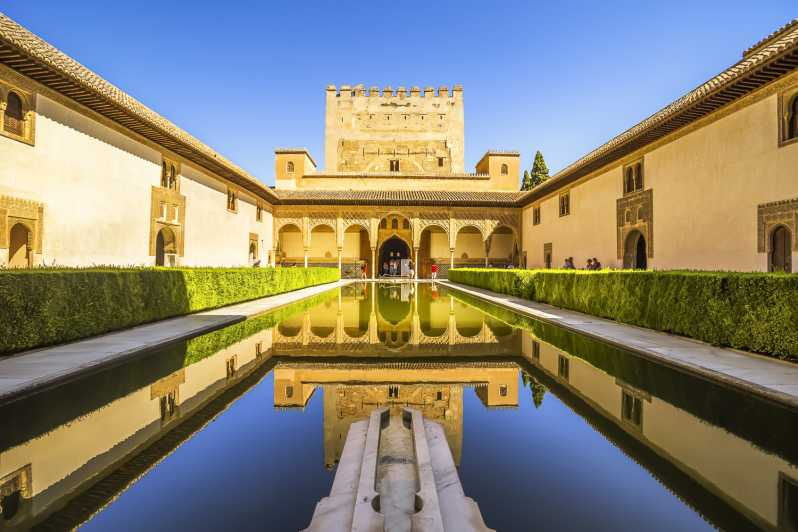 from-seville-alhambra-albaicin-private-tour