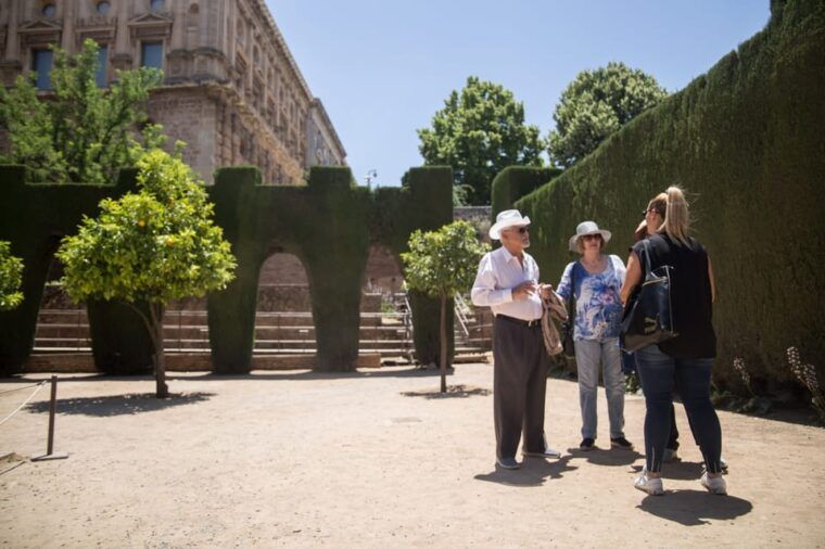 from-seville-alhambra-albaicin-private-tour