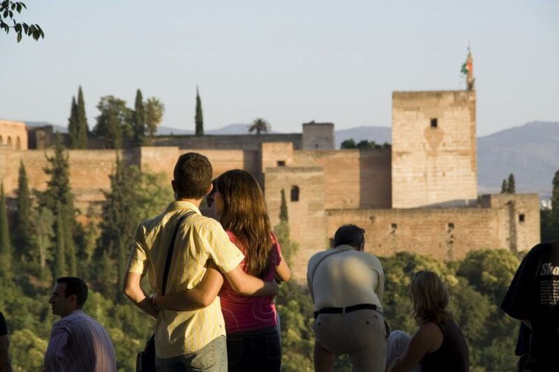 from-seville-granada-day-trip-with-alhambra-and-albaicin