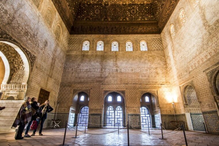 from-seville-granada-day-trip-with-alhambra-and-albaicin