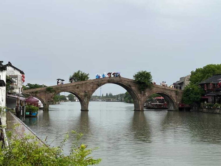 from-shanghai-water-town-zhujiajiao-tour-with-gondola-ride