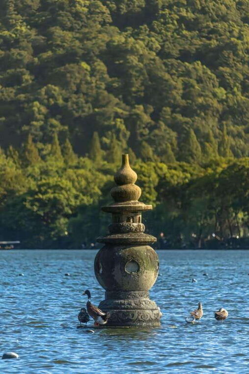 from-shanghaihangzhou-temples-lake-views-night-market-fun