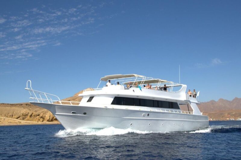 From Sharm: Ras Mohammed Cruise with Island Visit and Lunch - Key Points