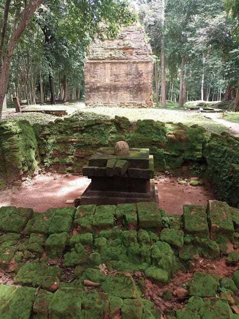 from-siem-reap-sambor-prei-kuk-and-kompong-kdei-day-trip