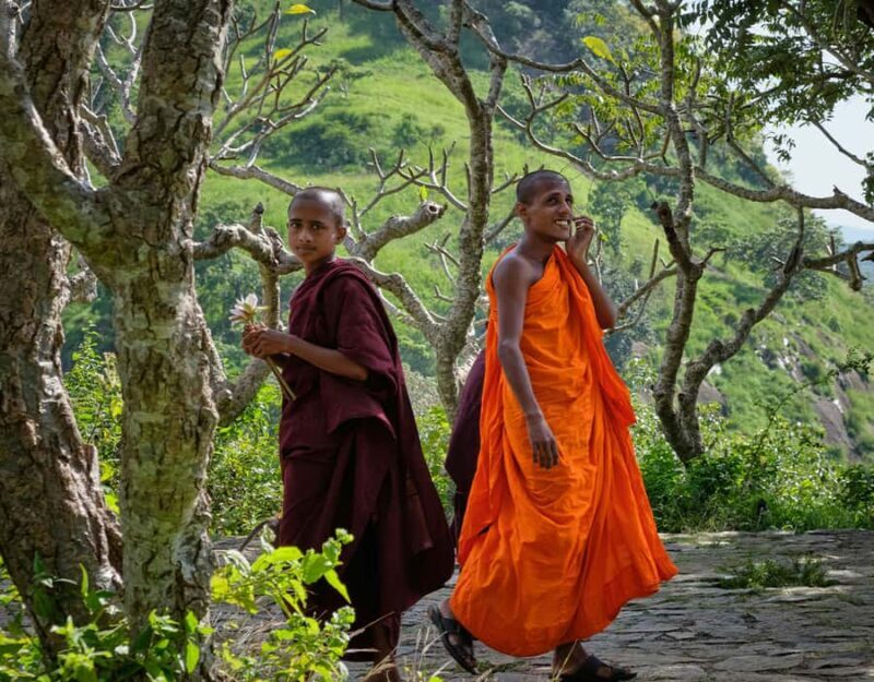 From Sigiriya: Sigiriya and Dambulla Day Tour - FAQ