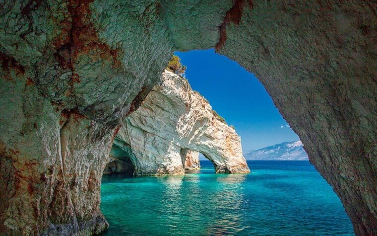 from-skiathosskopelos-alonissos-boat-trip-with-highlights