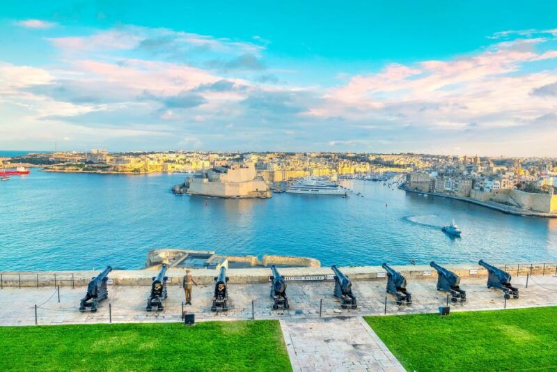 from-sliema-cruise-around-maltas-harbours-creeks