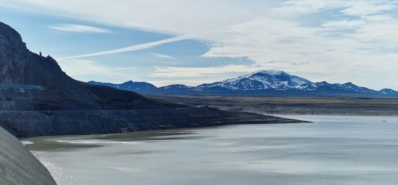 from-snaefellsstofa-into-the-highlands-4x4-bus-truck
