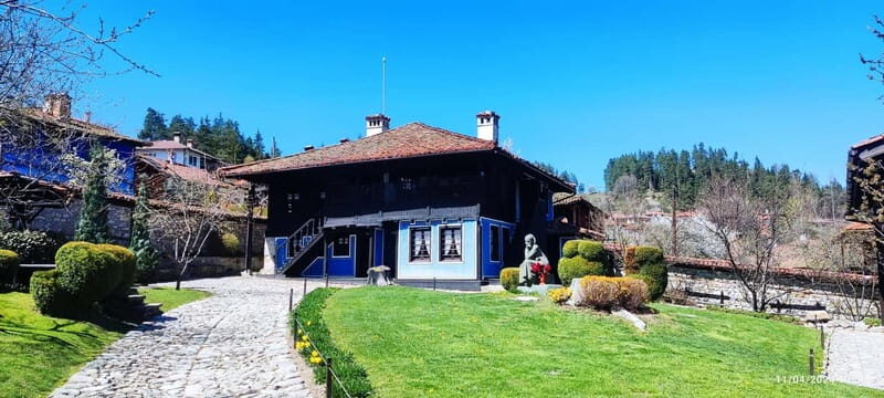 From Sofia: Koprivshtitsa, Starosel, and Wine Tasting Tour - Exploring Koprivshtitsa: A Living Museum