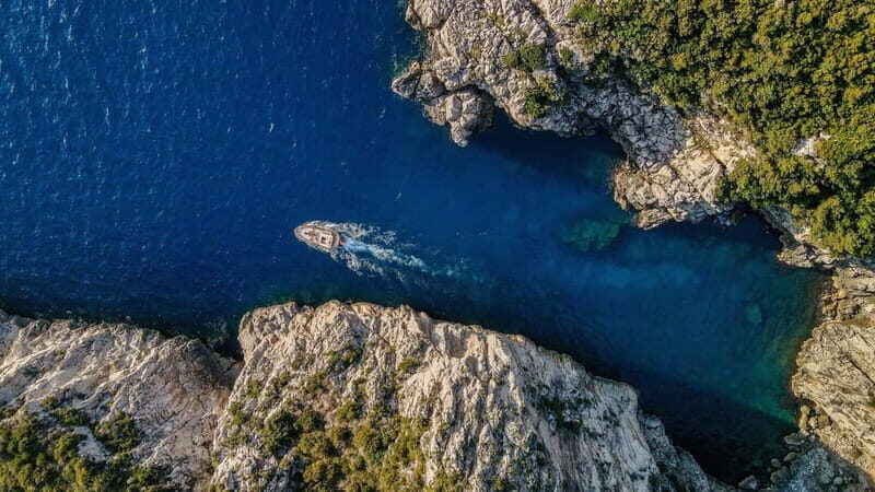 From Sorrento: Capri adventure boat tour - The Experience of a Lifetime?