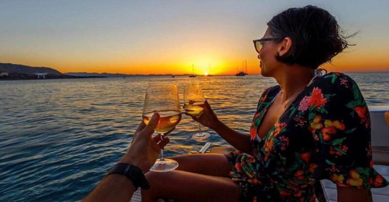 from-sorrento-capri-boat-tour-day-night-experience