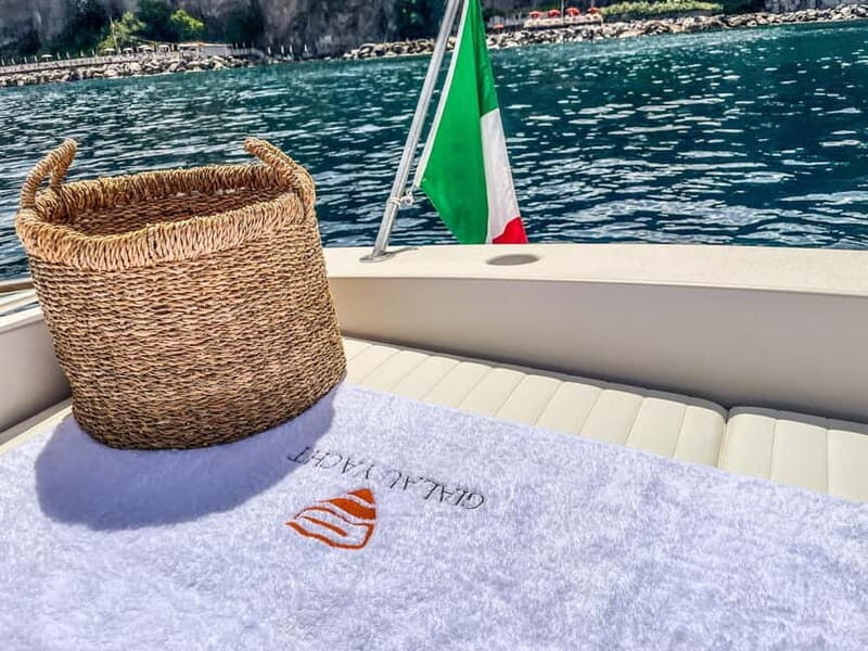 From Sorrento: Capri Island Private Boat Tour with Drinks - What Travelers Say