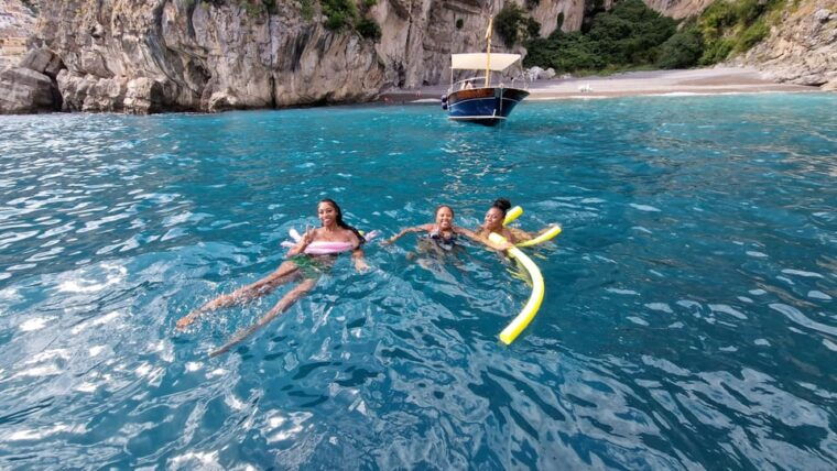 from-sorrento-capri-or-positano-capri-positano-boat-tour