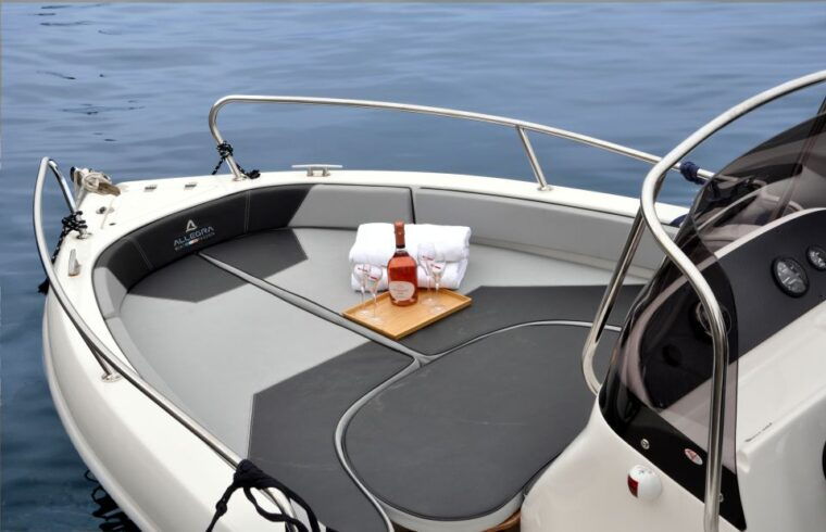 from-sorrento-full-day-capri-private-boat-trip-with-drinks