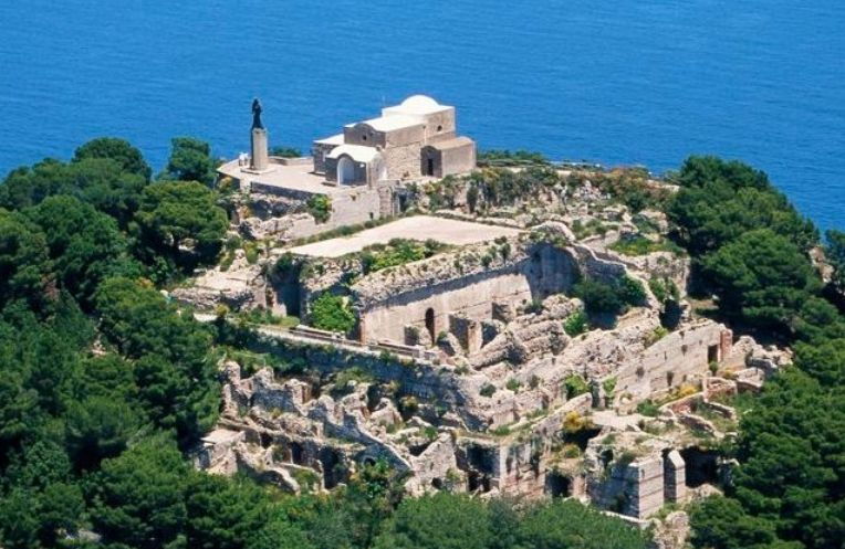 from-sorrento-or-naples-capri-full-day-private-tour