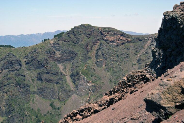 from-sorrento-pompeii-mt-vesuvius-tour-with-easy-lunch