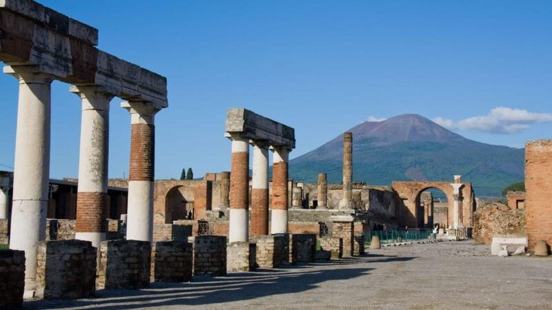 from-sorrento-pompeii-private-customizable-tour