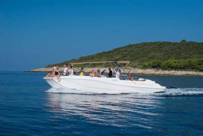 from-split-blue-cave-hvar-and-5-islands-private-tour