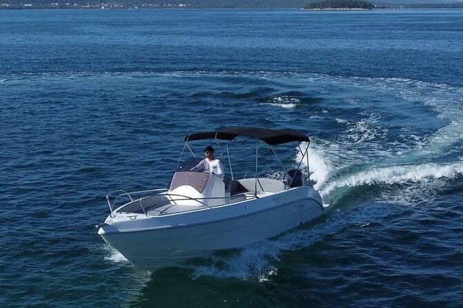 from-split-blue-lagoon-and-3-islands-tour-4