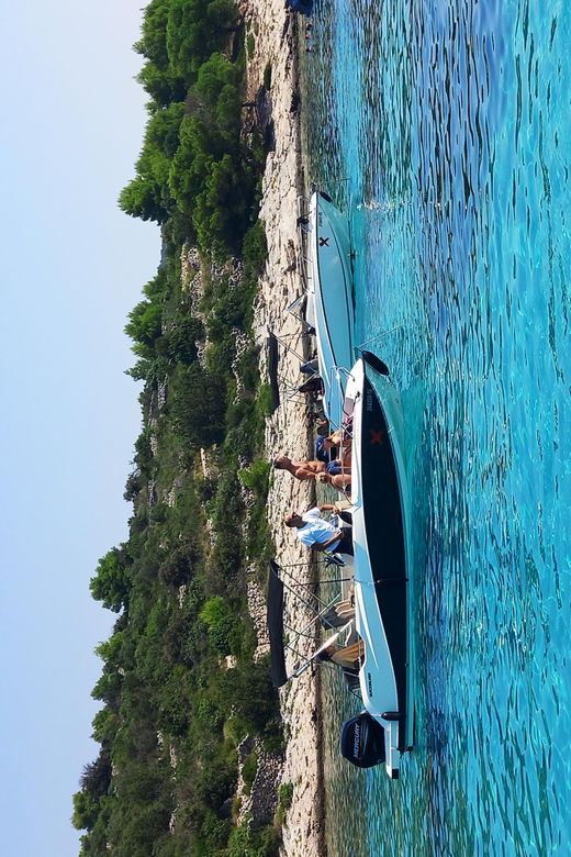 from-split-or-trogir-private-speedboat-tour-to-blue-lagoon