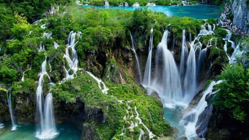From Split: Plitvice Lakes Private Tour with free Dessert - Key Points  