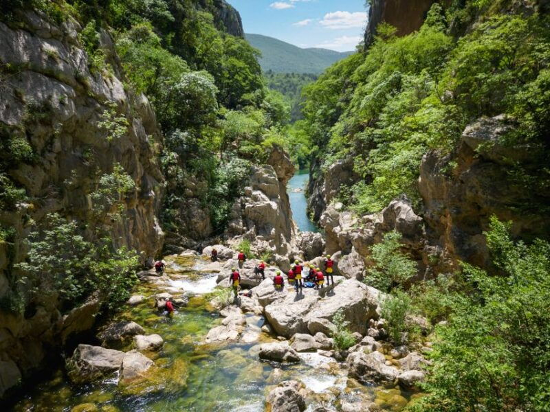 from-split-sestanovac-cetina-river-canyoning-2