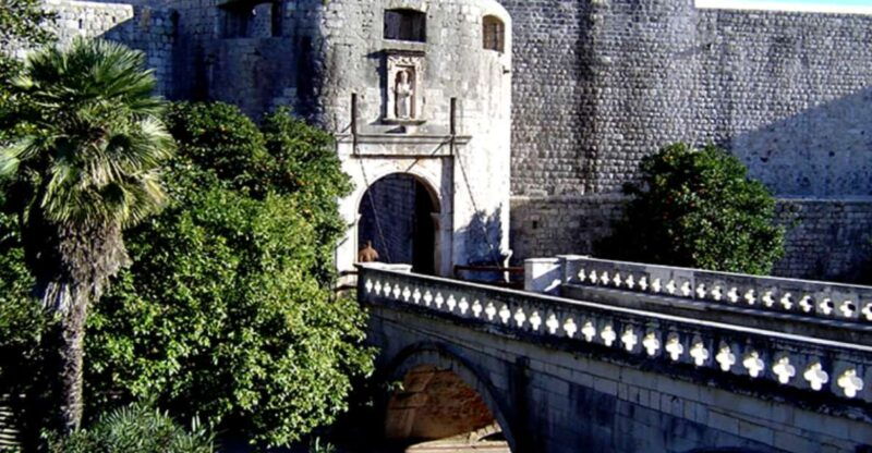 from-split-trogir-dubrovnik-guided-tour-with-a-stop-in-ston