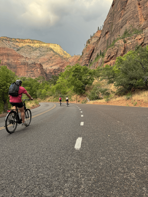 from-springdale-zion-sunset-biking-ebiking-tour