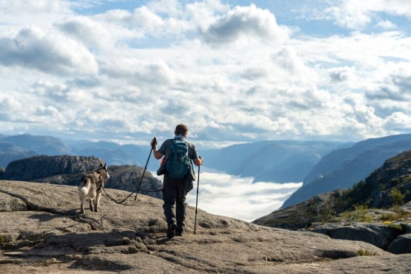 from-stavanger-pulpit-rock-guided-hike-with-pickup