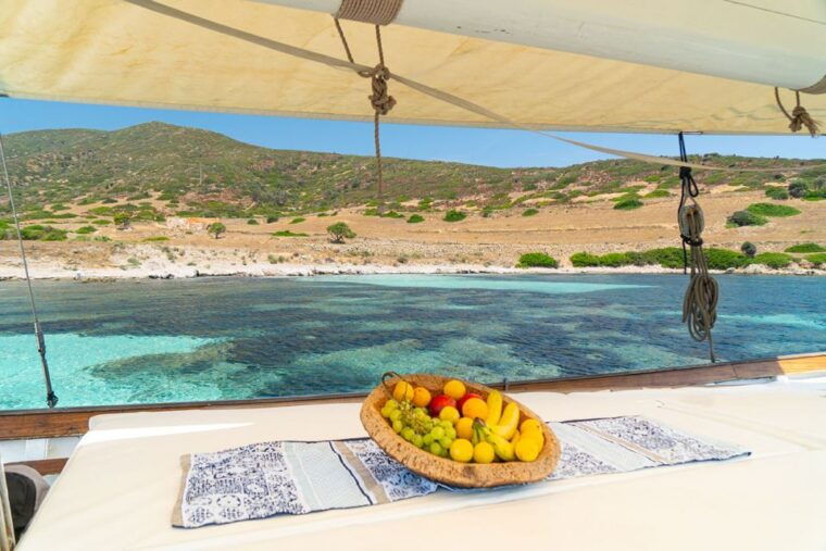 from-stintino-asinara-vintage-sailing-boat-tour-with-lunch
