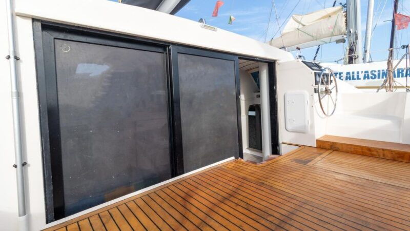 from-stintino-catamaran-tour-to-asinara-island