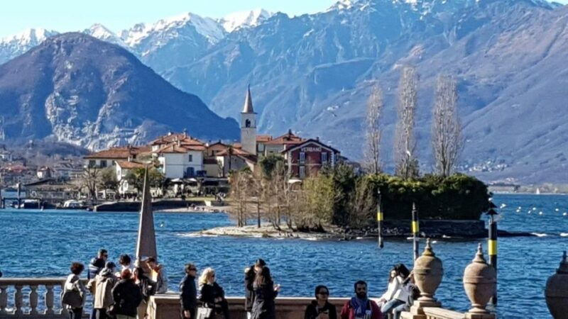 from-stresa-isola-pescatori-hop-on-hop-off-boat-tour