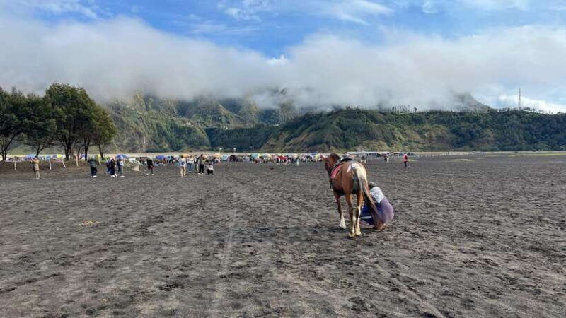 from-surabaya-tumpak-sewu-bromo-ijen-bali-4-day-tour