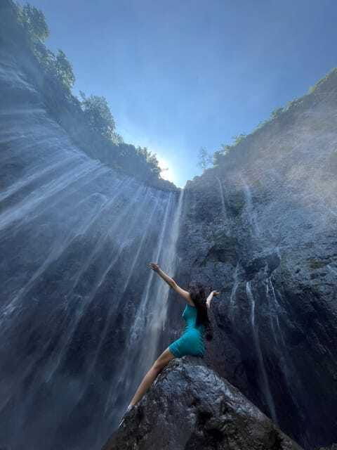 from-surabaya-tumpaksewu-bromo-ijen-3-days-sharing-tour