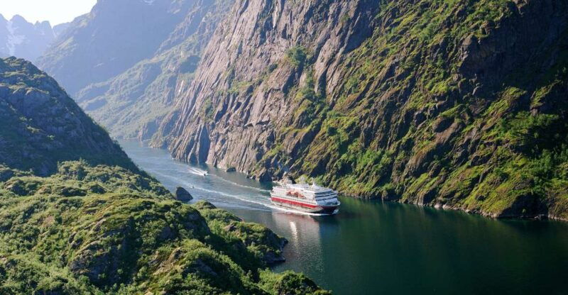 from-svolvaer-hurtigruten-cruise-into-trollfjord