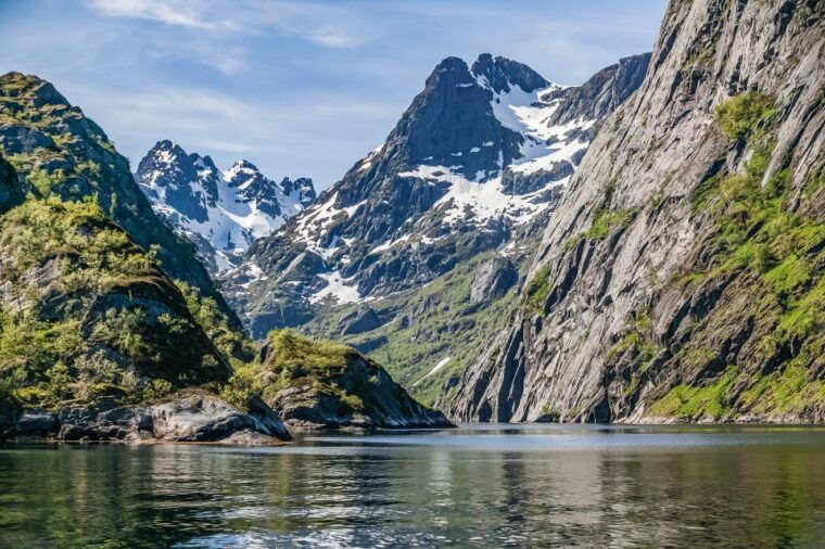 from-svolvaer-lofoten-islands-silent-trollfjord-cruise