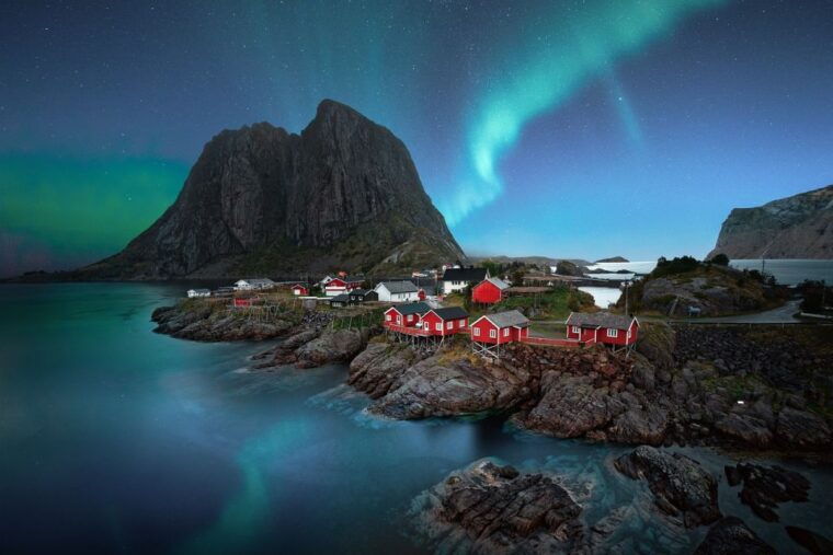 from-svolvaer-rib-sea-eagle-safari-trollfjord-cruise