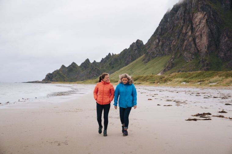 from-svolvaer-whale-watching-day-trip-to-andenes
