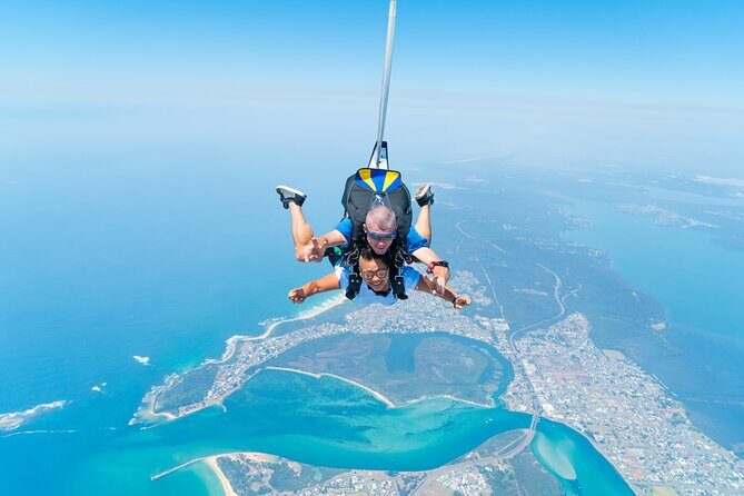 From Sydney: Tandem Skydive Experience over Newcastle Beach - From Sydney: Tandem Skydive Experience over Newcastle Beach