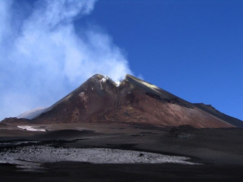 from-syracuse-mount-etna-volcano-morning-trekking-tour