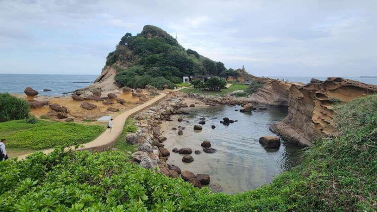 from-taipei-best-of-taiwan-9-day-trip-with-accommodation