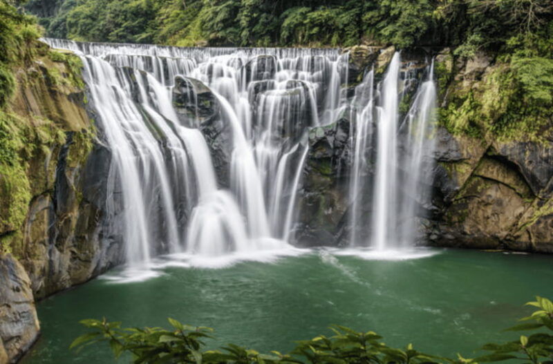 from-taipei-heping-island-shifen-and-jiufen-private-tour