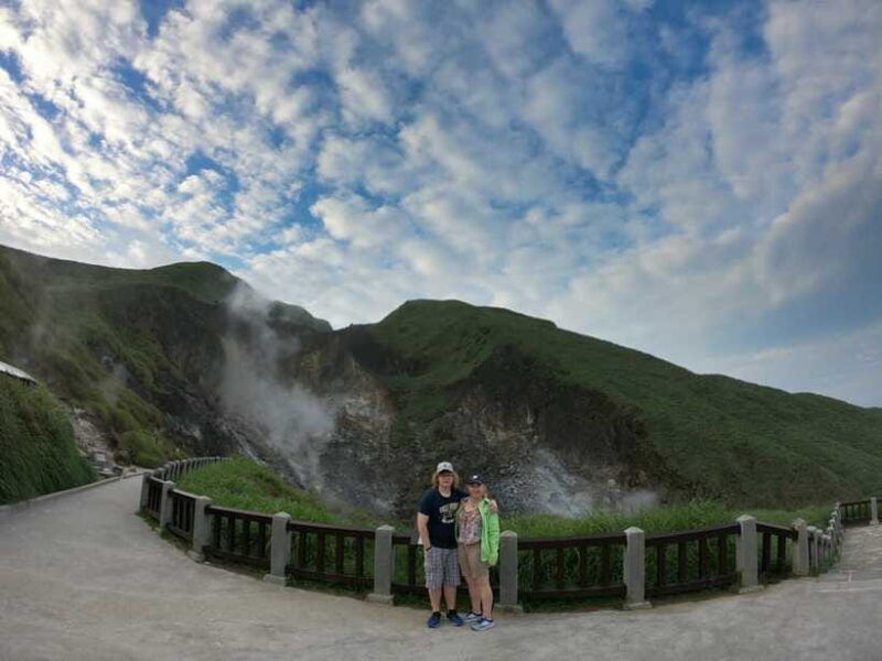 from-taipei-private-yangmingshan-volcano-and-nature-tour
