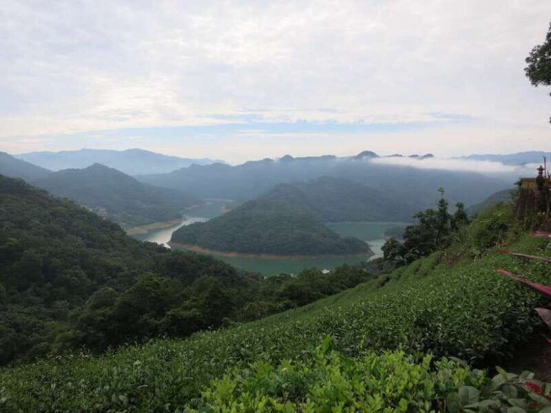 from-taipei-thousand-island-lake-and-pinglin-tea-plantation